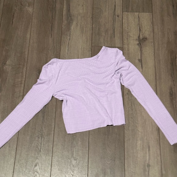 Max & Allie lilac purple buttoned long sleeve top (brand new) - Picture 2 of 3